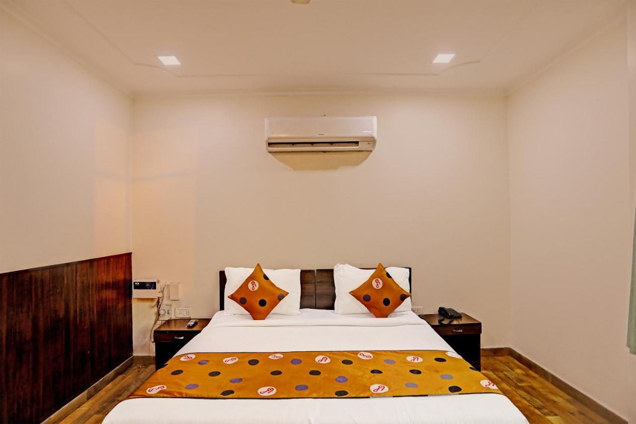 Hotel Grand Tushar - Ghaziabad Railway Station المظهر الخارجي الصورة