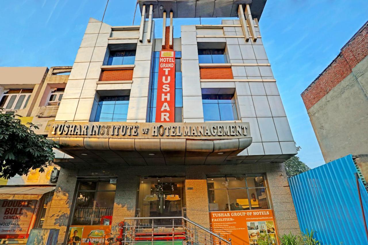 Hotel Grand Tushar - Ghaziabad Railway Station المظهر الخارجي الصورة